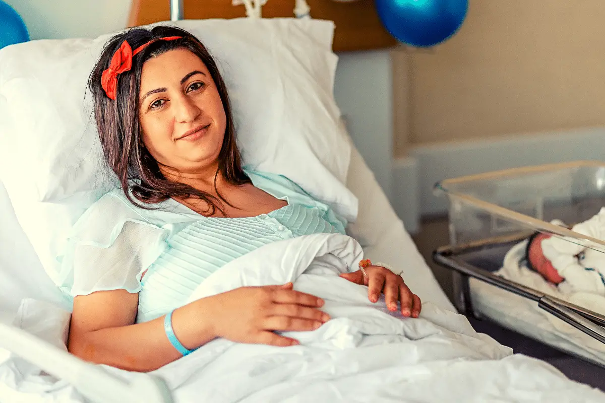 What to wear after giving birth in the hospital