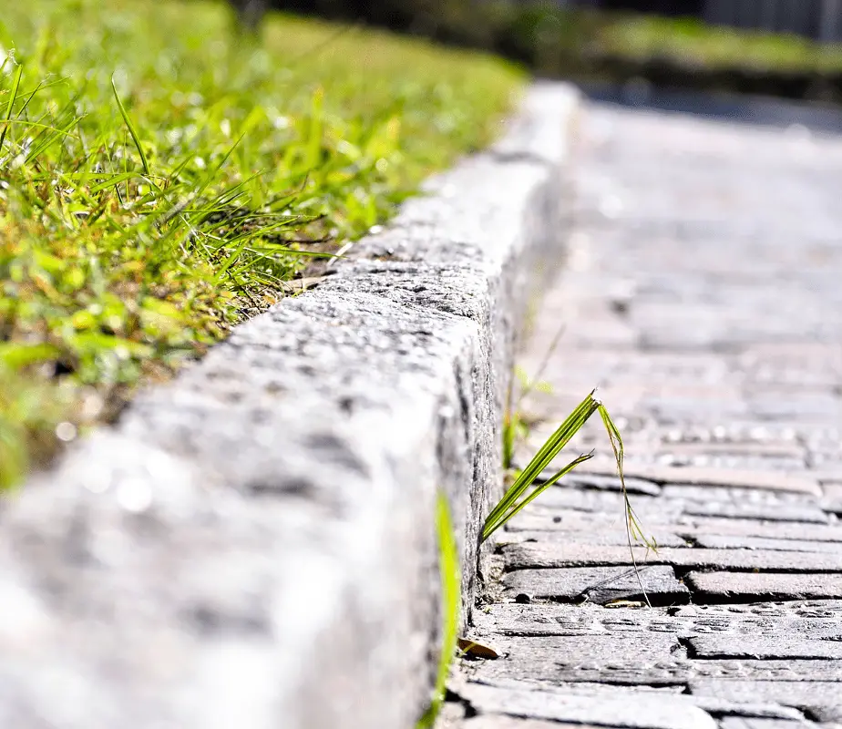 Curb walking to induce labor? Here is how it works